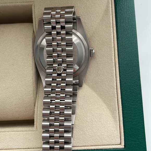 DATEJUST 36 Oyster, 36 mm, Oystersteel and white gold. 10 DIAMONDS. - Picture 14 of 17